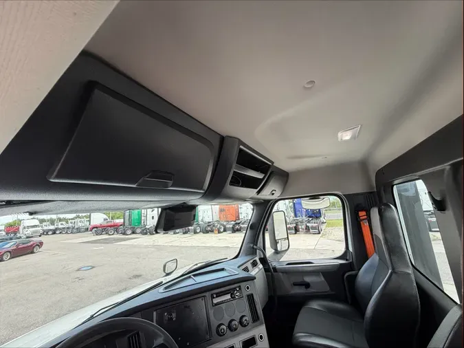 2021 Freightliner Cascadia 126