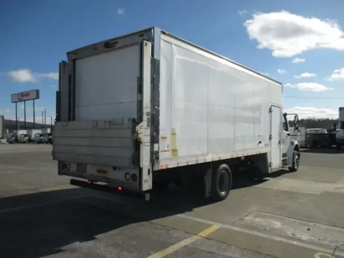 2015 FREIGHTLINER/MERCEDES M2 106