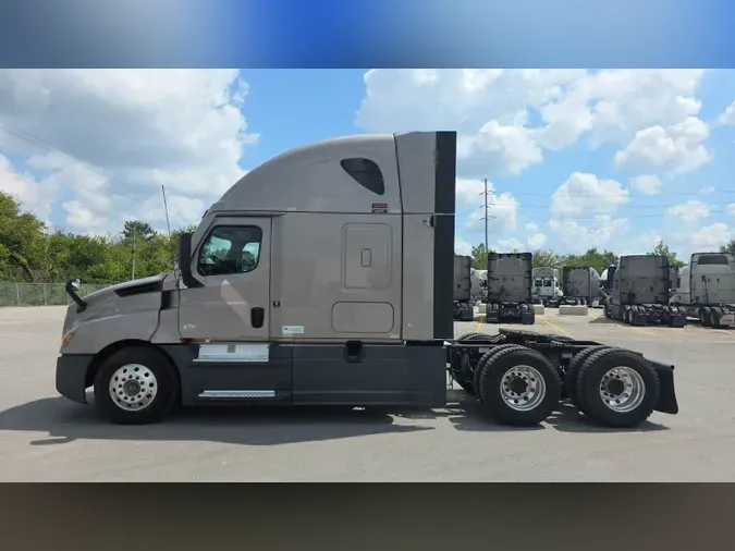 2023 Freightliner Cascadia 126d028117fc046fa90408536021cb9b3d5