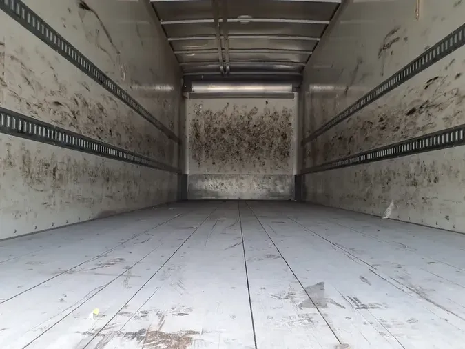 2022 FREIGHTLINER/MERCEDES M2 106
