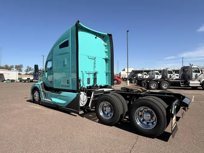 2022 Kenworth T680