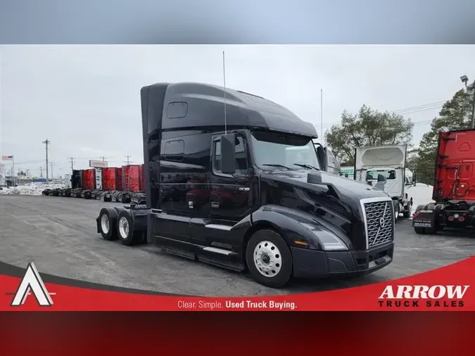 2021 VOLVO VNL64T760