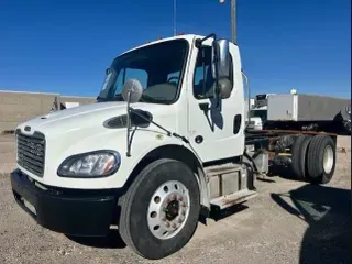 2018 FREIGHTLINER/MERCEDES M2 106