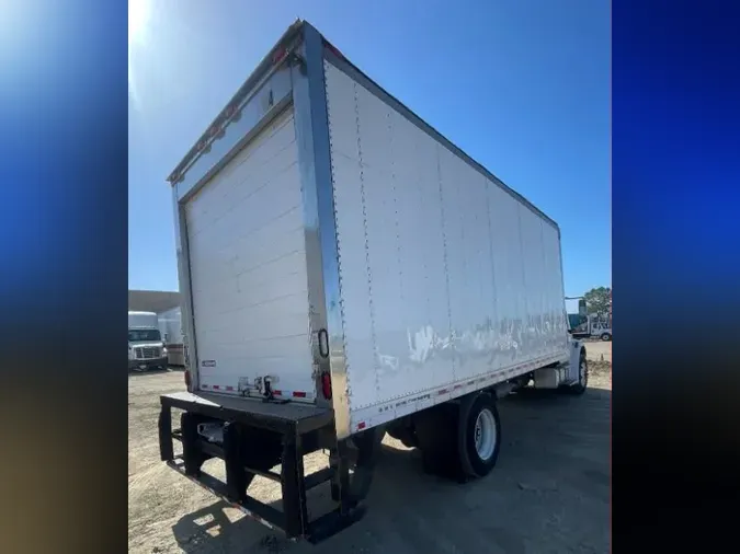 2016 FREIGHTLINER/MERCEDES M2 106