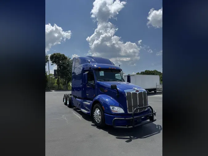 2022 Peterbilt 579