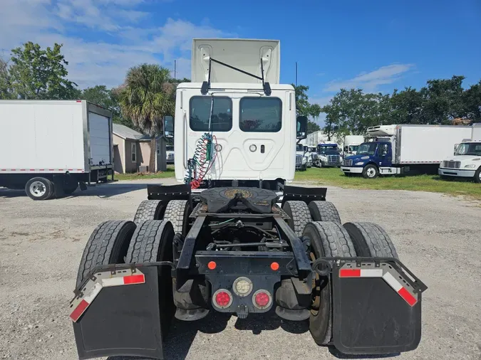 2018 FREIGHTLINER/MERCEDES CASCADIA 125