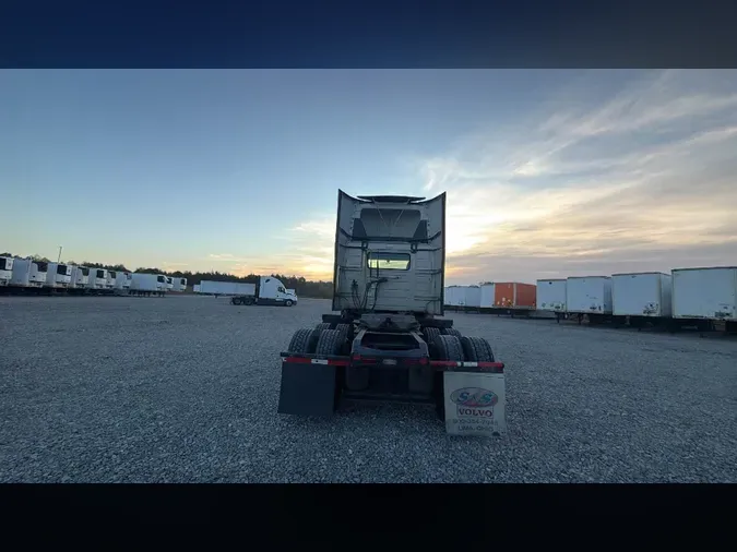 2019 Volvo VNL300