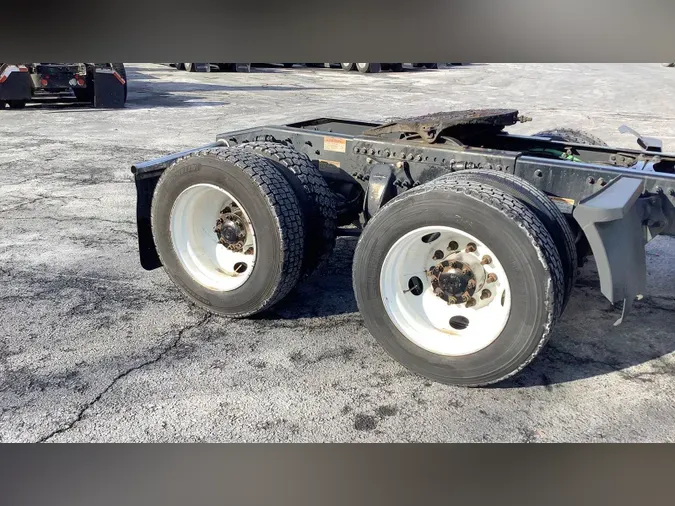 2020 Freightliner Cascadia 126