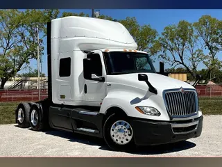2022 INT LT625 6x4