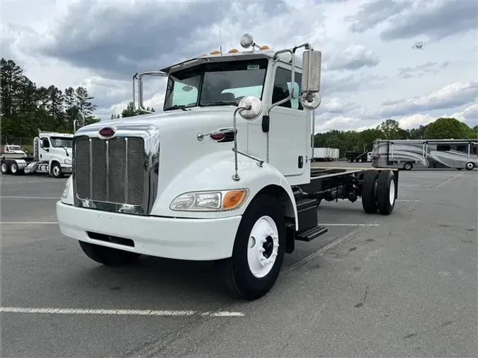 2006 PETERBILT 335d03797b30f47d385a89b267bf59a3ca9