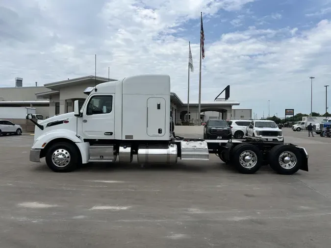 2023 Peterbilt 579