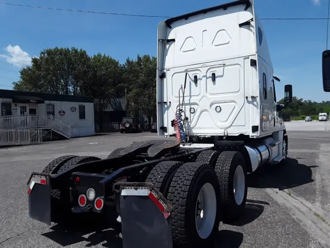 2019 FREIGHTLINER/MERCEDES CASCADIA 125