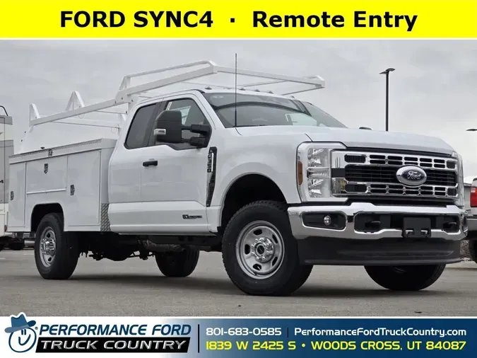 2025 Ford Super Duty F-350 SRWd042571b41167aa27f3b3b55671a5cc1