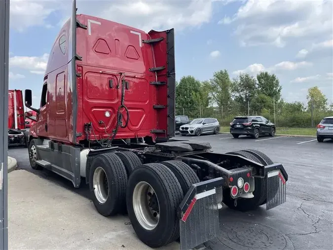 2020 FREIGHTLINER CASCADIA