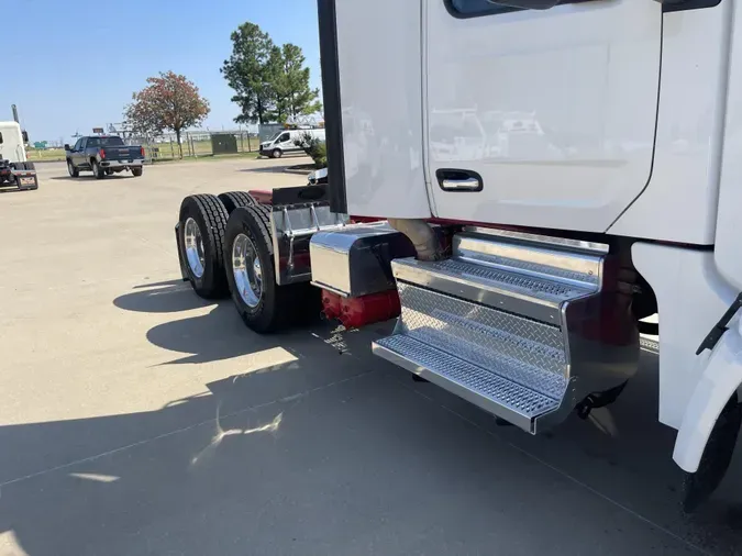 2022 Peterbilt 567