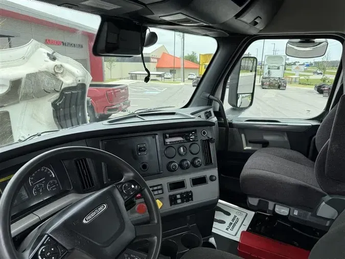 2021 FREIGHTLINER CA126d0485374a7bd84bec8df8768457ba844
