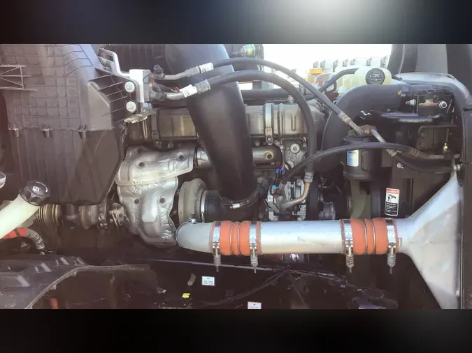 2020 Freightliner Cascadia 126