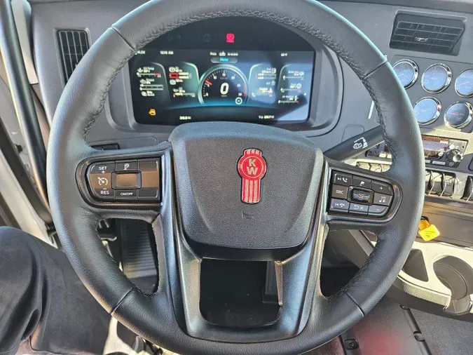 2026 Kenworth T880d050672384347e08265b32cc95dfa074