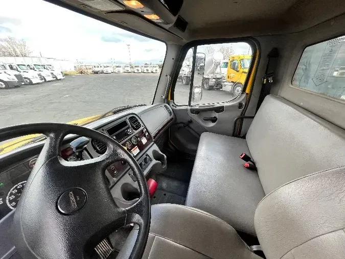 2019 Freightliner M2