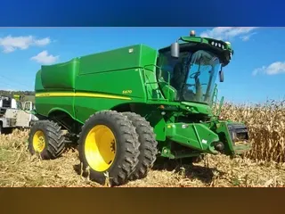 2012 John Deere S670