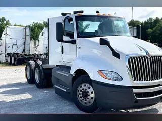 2021 INT LT625 6x4