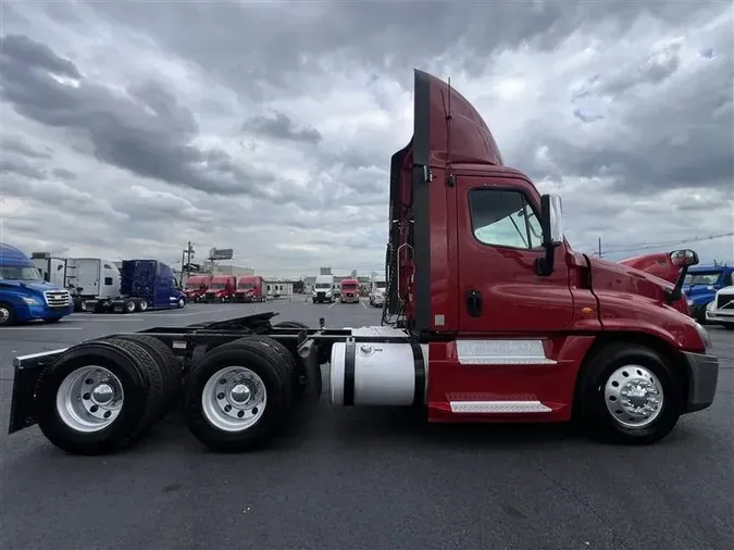 2018 FREIGHTLINER CASCADIA