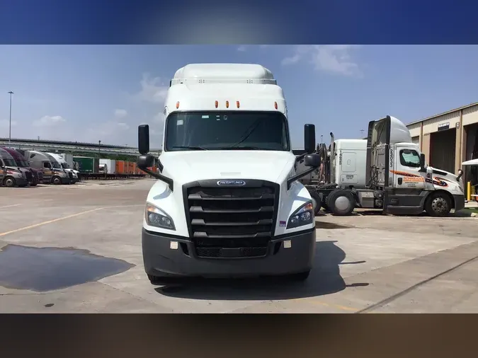 2020 Freightliner Cascadia