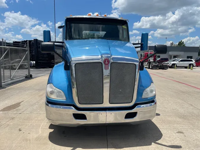 2015 KENWORTH T680