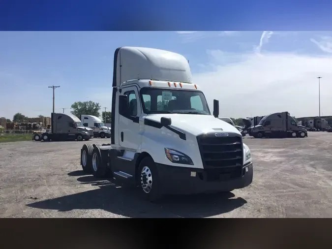 2020 Freightliner Cascadia 126d0613df69610ee071415c8aef09bc08f