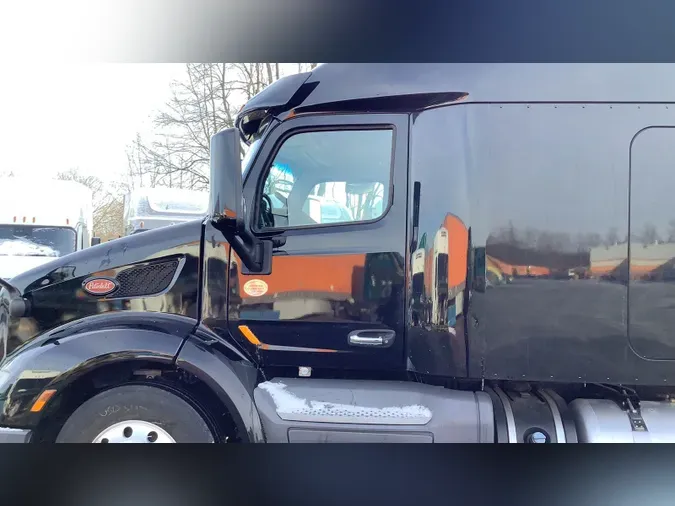 2021 Peterbilt 579
