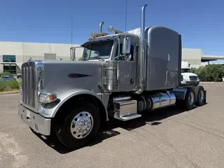 2020 Peterbilt 389