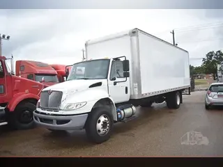 2017 INTERNATIONAL DURASTAR 4300