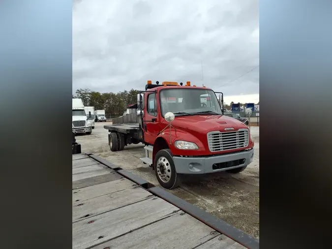 2019 FREIGHTLINER/MERCEDES M2 106