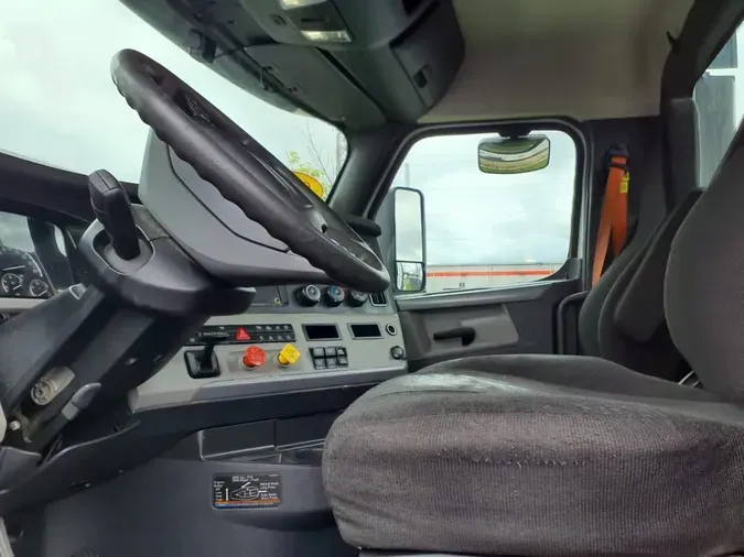 2019 FREIGHTLINER/MERCEDES NEW CASCADIA 116d06bd2e34c5873ad17c62d0d878a5c06