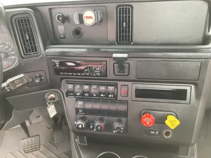 2019 NAVISTAR INTERNATIONAL LT625 DAYCAB T/Ad070a12f6aaa8f9426bcb6d0d93f319b