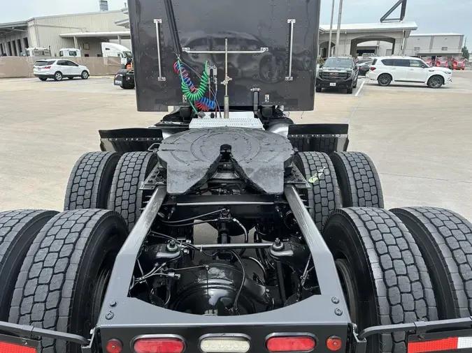 2020 Peterbilt 389