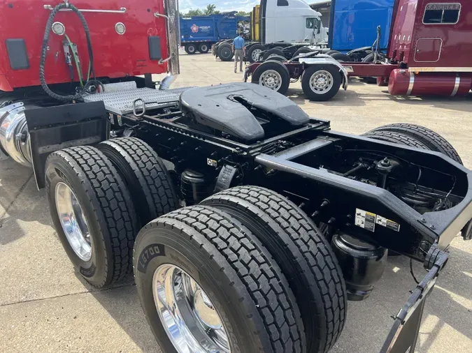 2020 Peterbilt 567