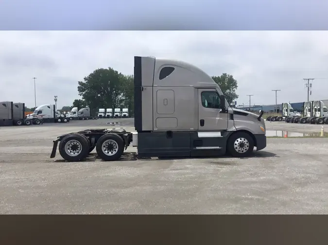 2021 Freightliner Cascadia