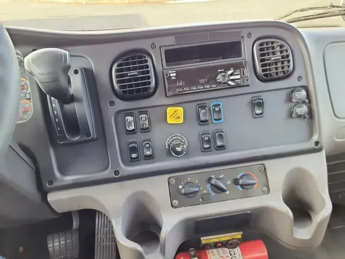 2020 FREIGHTLINER/MERCEDES M2 106d08492d04af050d4ba39fb69f34314d9