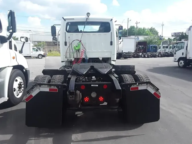 2016 FREIGHTLINER M2 106