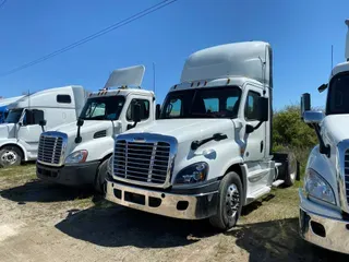2016 Freightliner CASCADIA 125
