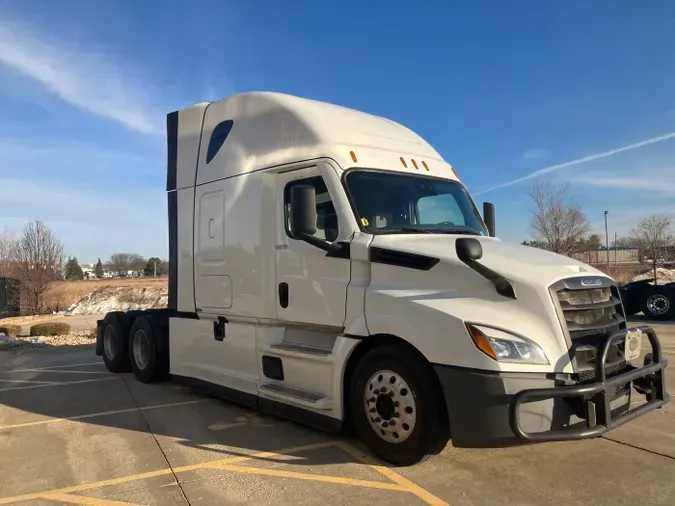2022 Freightliner Cascadia