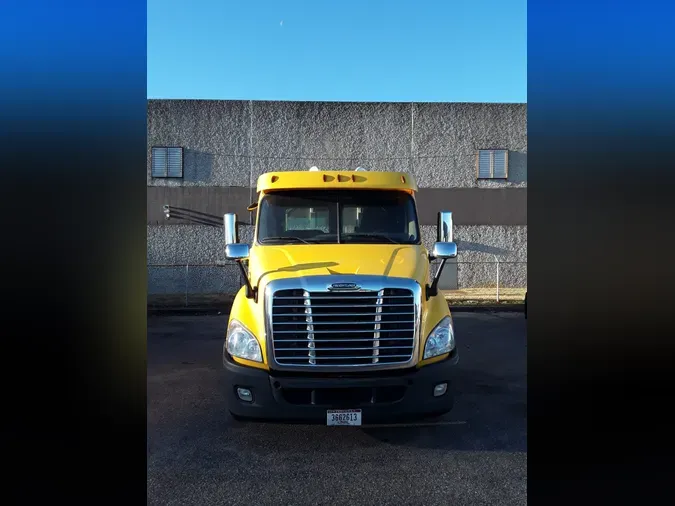 2018 FREIGHTLINER/MERCEDES CASCADIA 113