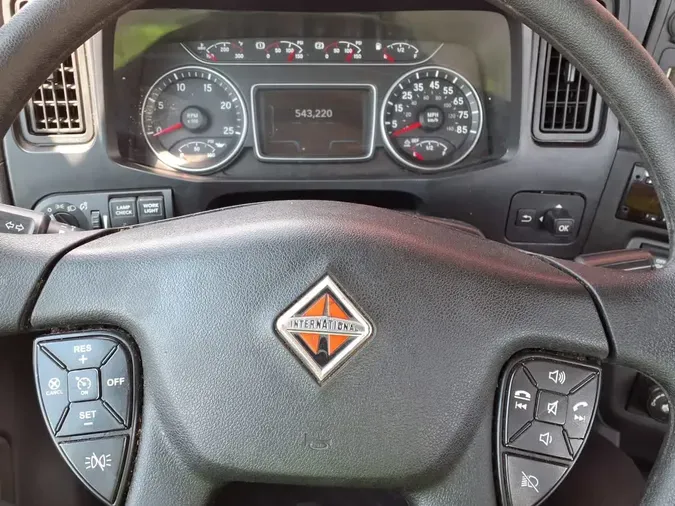 2020 NAVISTAR INTERNATIONAL RH613 DAYCAB S/A