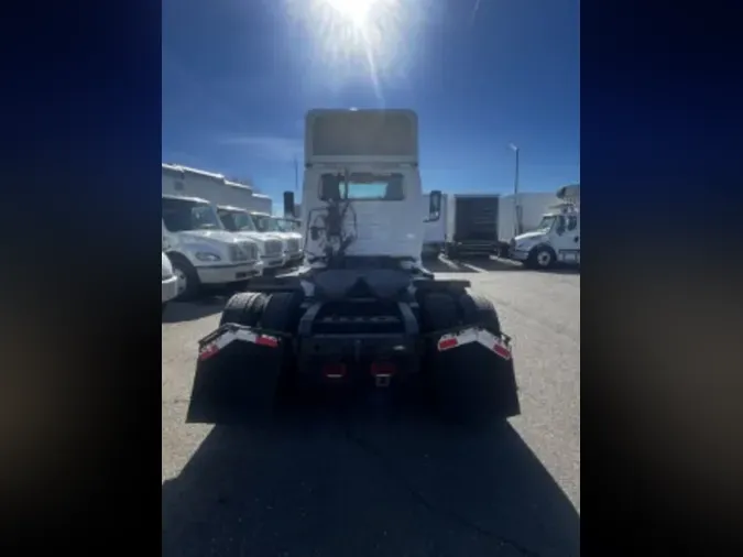 2019 NAVISTAR INTERNATIONAL RH613 DAYCAB S/A