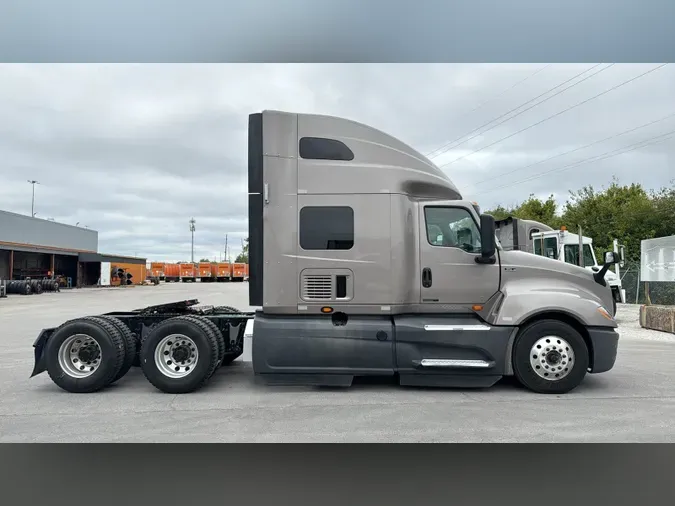 2022 International LTd09556f5080dab595205c60dcd9aa3ec