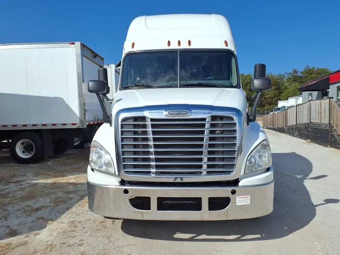 2019 FREIGHTLINER/MERCEDES CASCADIA 125