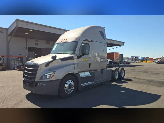 2023 Freightliner Cascadia 126d09a61600ef2252523c0abb0d9f8f9ab