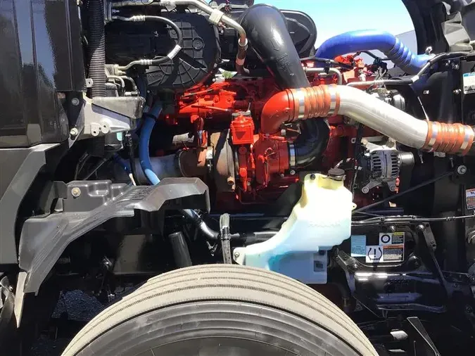2023 KENWORTH T680