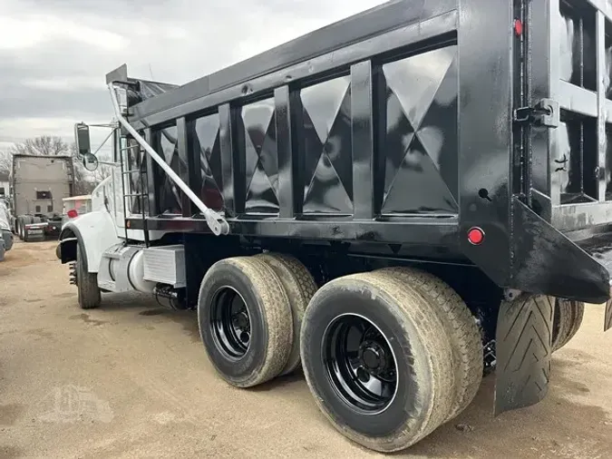 2003 PETERBILT 330d09fa0c75e7a3601717db95143a7bf41